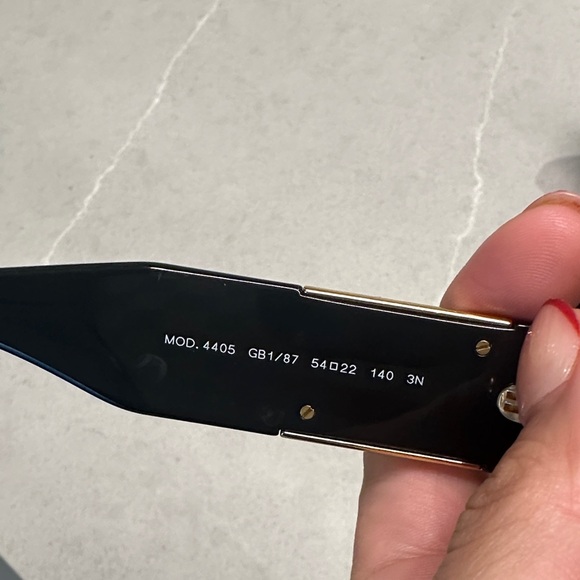 Versace Glossy Black Sunglasses - Picture 6 of 7